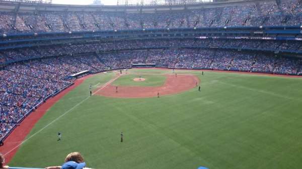 Rogers Centre, bloc: 505L, rangée: 4, place: 109