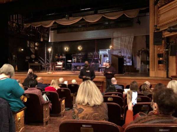 Todd Haimes Theatre, bloc: Orchestra R, rangée: H, place: 4