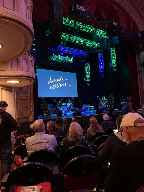 Capitol Theatre, Port Chester, bloc: Orchestra L, rangée: H, place: 27