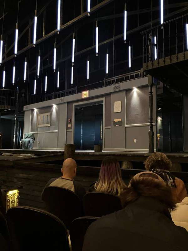 Gerald Schoenfeld Theatre, bloc: Orchestra R, rangée: E, place: 10