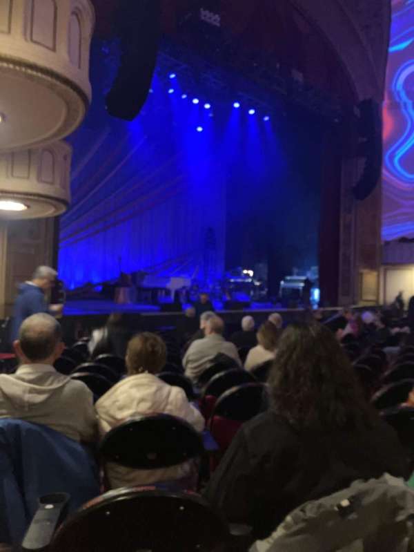 Capitol Theatre, Port Chester, bloc: Orchestra L, rangée: J, place: 29
