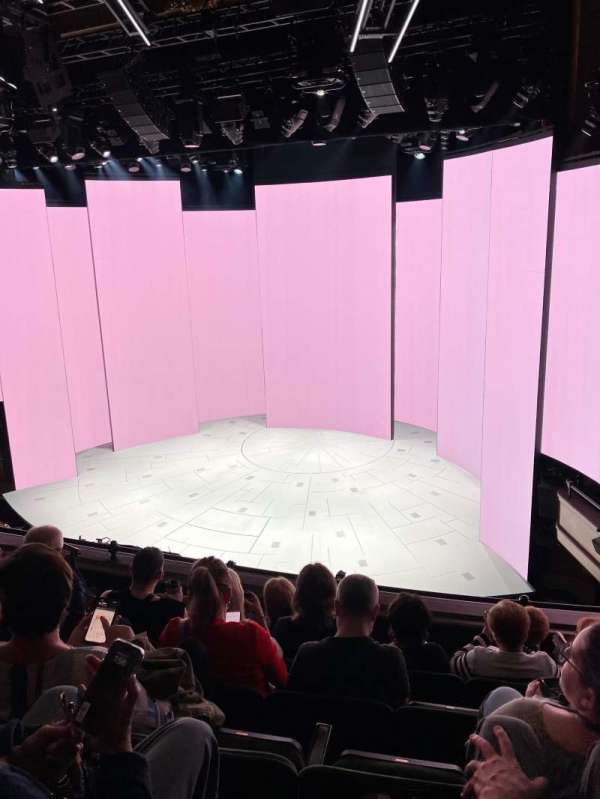 Nederlander Theatre, bloc: Mezzanine R, rangée: F, place: 10