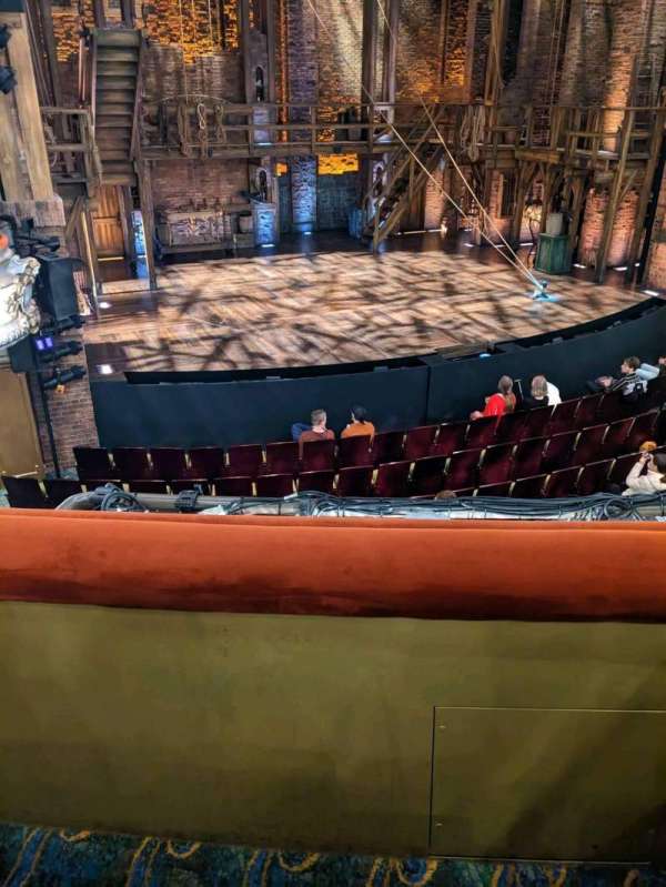 Victoria Palace Theatre, bloc: Royal Circle, rangée: B, place: 35