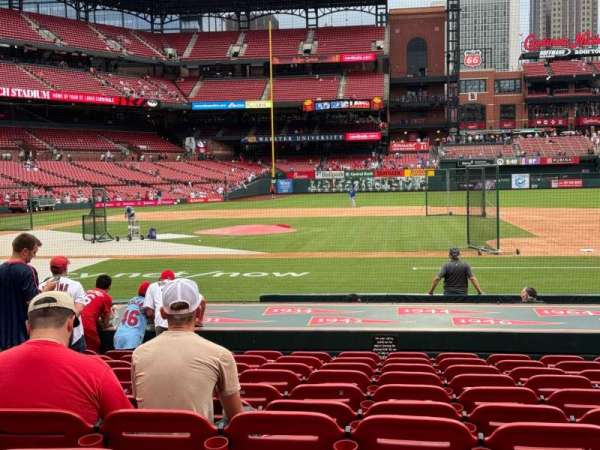 Busch Stadium, bloc: 144, rangée: 4, place: 9