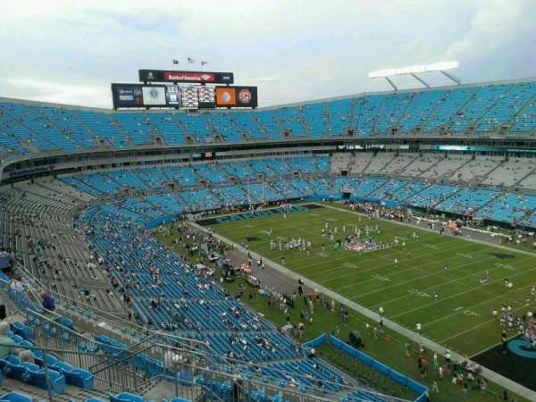 Bank of America Stadium, bloc: 533, rangée: 6, place: 11