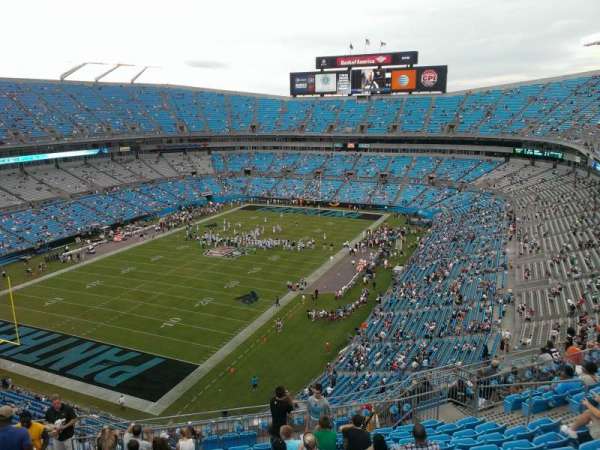 Bank of America Stadium, bloc: 523, rangée: 12, place: 17