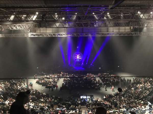 Utilita Arena Birmingham, bloc: Show deck, rangée: Stools, place: 8