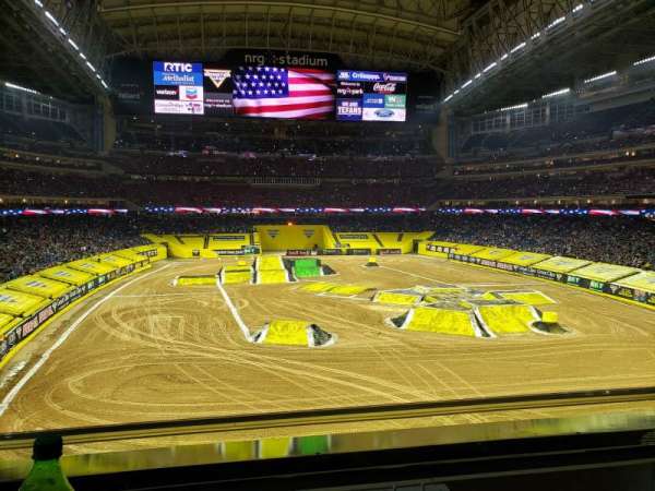 NRG Stadium, bloc: 325, rangée: A, place: 8