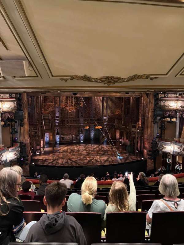 Victoria Palace Theatre, bloc: Royal Circle, rangée: J, place: 26