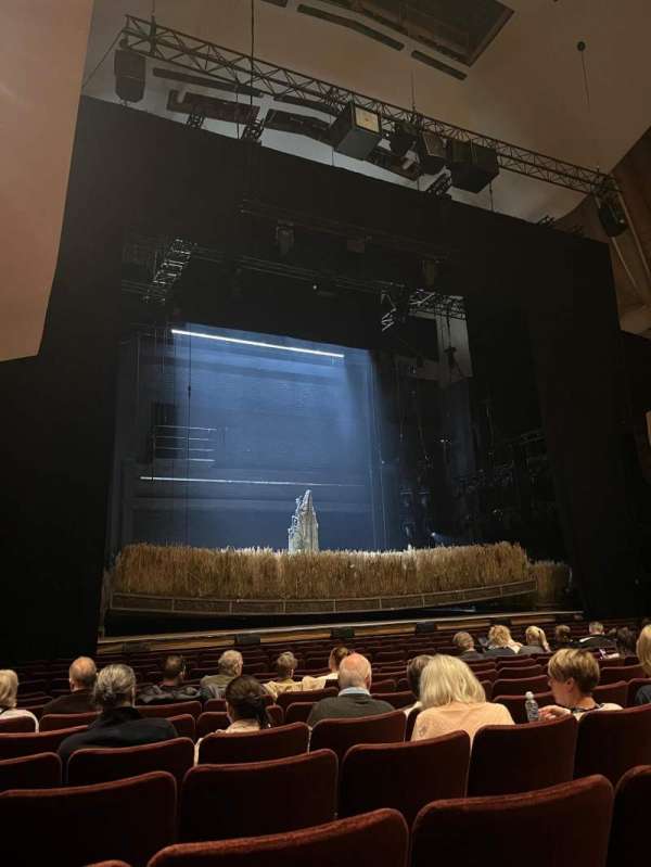Nottingham Royal Concert Hall, bloc: Stalls, rangée: O, place: 34