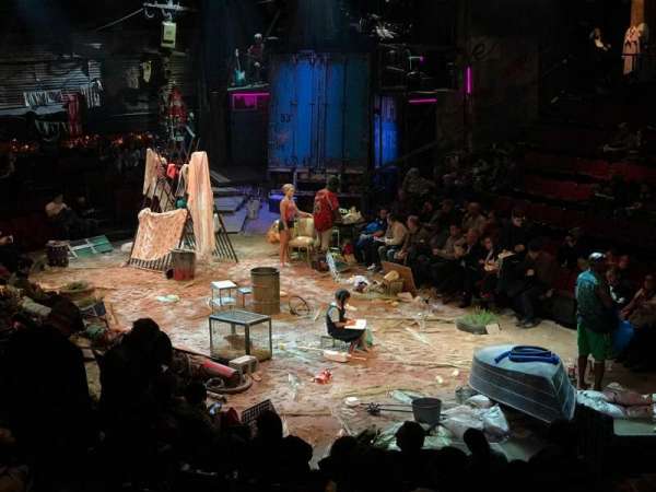 Circle in the Square Theatre, bloc: Orchestra 100 (Odd), rangée: K, place: 127