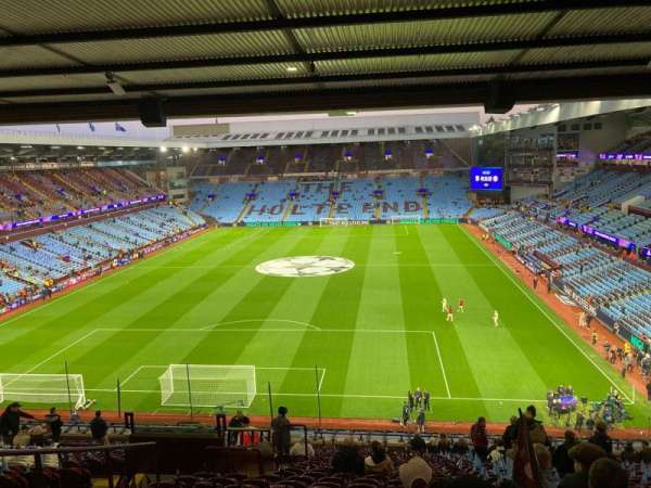 Villa Park, bloc: T2, rangée: DD, place: 35
