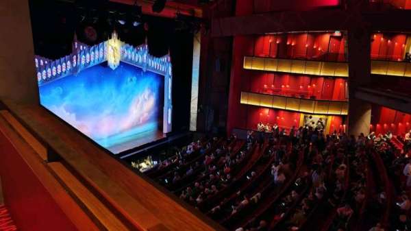 Bord Gáis Energy Theatre, bloc: Box E, rangée: E, place: 1