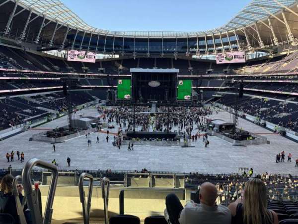 Tottenham Hotspur Stadium, bloc: 254, rangée: 41, place: 213
