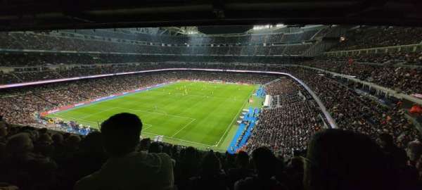 Santiago Bernabéu Stadium, bloc: 430, rangée: 10, place: 13