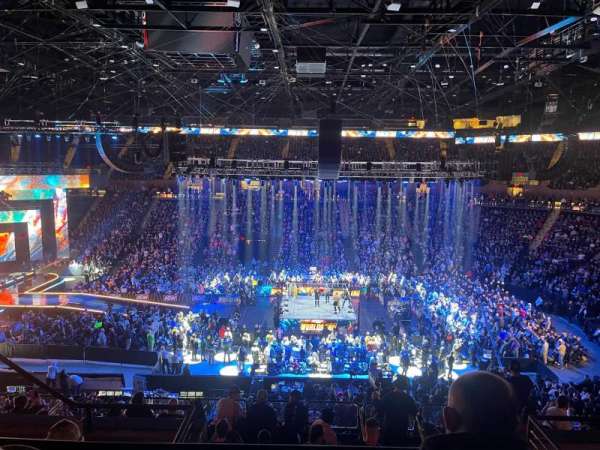 Nassau Veterans Memorial Coliseum, bloc: 222, rangée: 5, place: 10