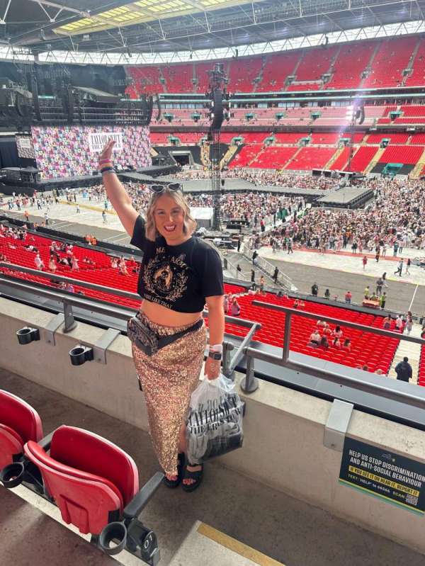 Wembley Stadium, bloc: 225, rangée: 1, place: 268
