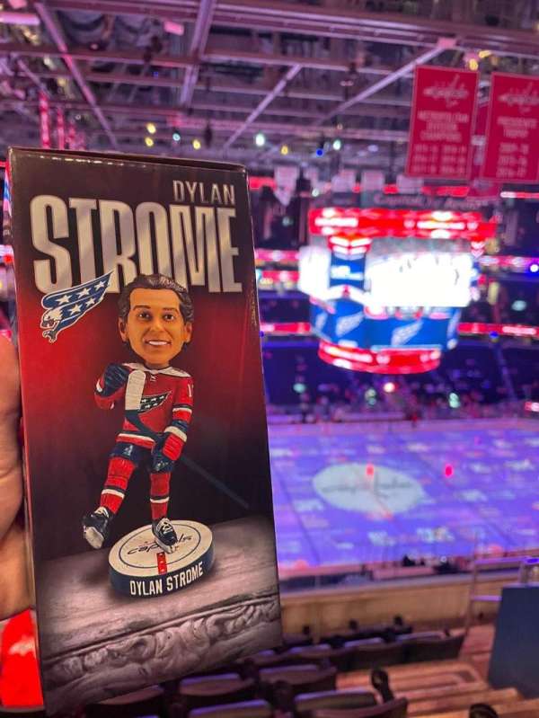 Capital One Arena, bloc: 415, rangée: G, place: 13
