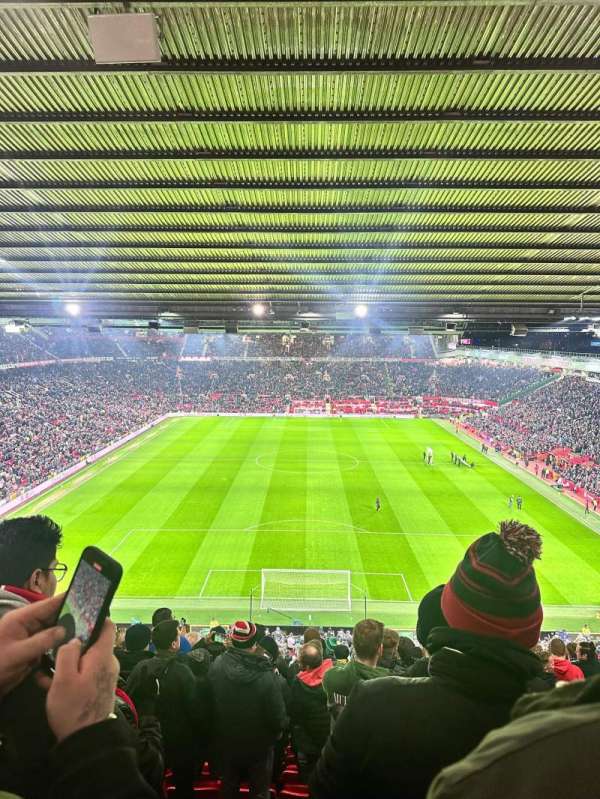 Old Trafford, bloc: W3103, rangée: 17, place: 91