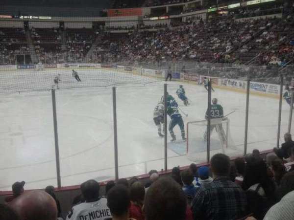 Giant Center, bloc: 126, rangée: H, place: 14