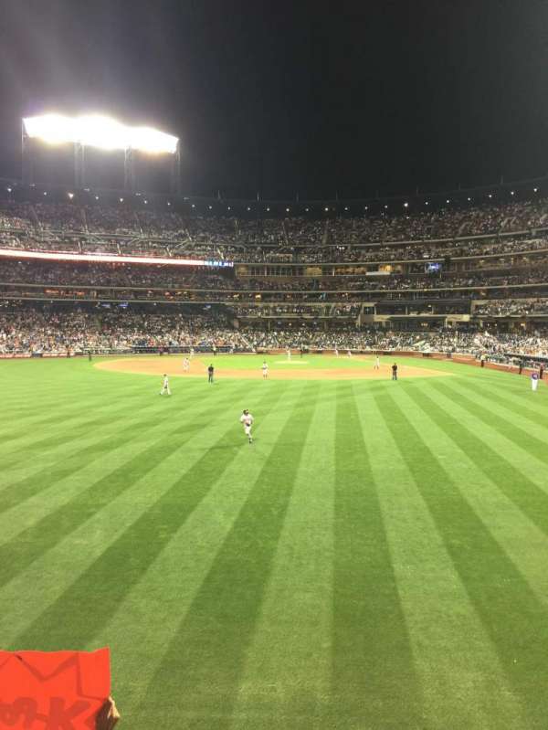 Citi Field, bloc: 135, rangée: 1, place: 24