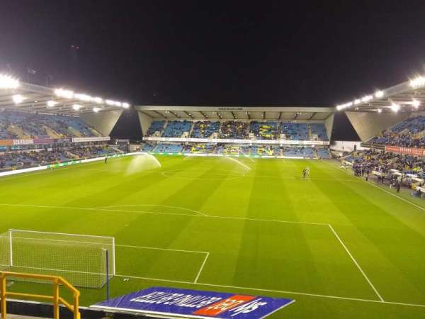 The Den, bloc: 24, rangée: G, place: 109