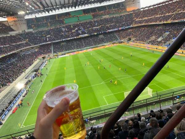 San Siro, bloc: 211, rangée: 5, place: 20
