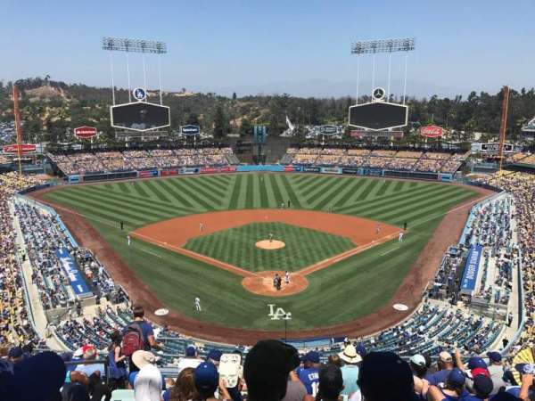 Dodger Stadium, bloc: 1RS, rangée: L, place: 17