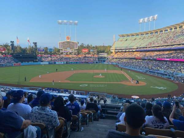 Dodger Stadium, bloc: 123LG, rangée: K, place: 7
