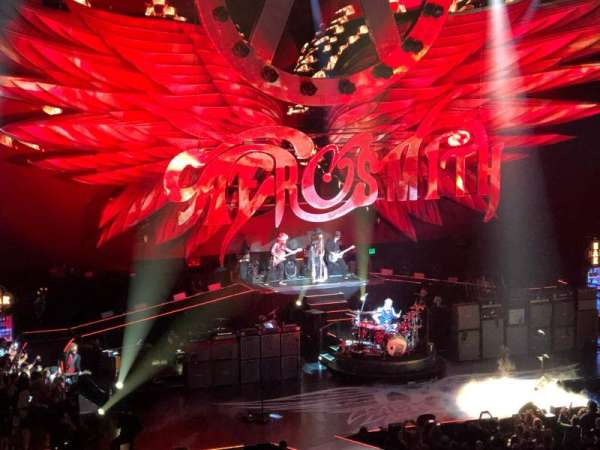 Dolby Live, bloc: 405, rangée: C