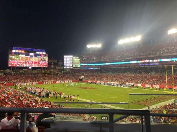 Raymond James Stadium, bloc: 218, rangée: G, place: 24