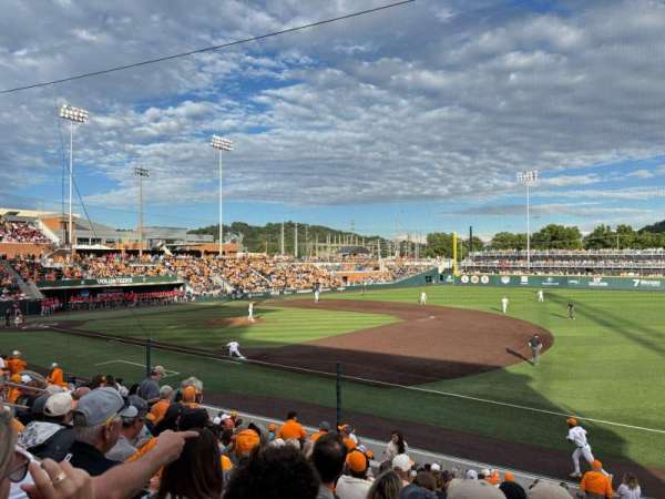 Lindsey Nelson Stadium, bloc: 107, rangée: 13, place: 2