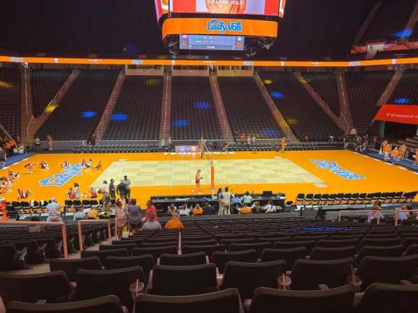 Thompson-Boling Arena, bloc: 105, rangée: 18, place: 12