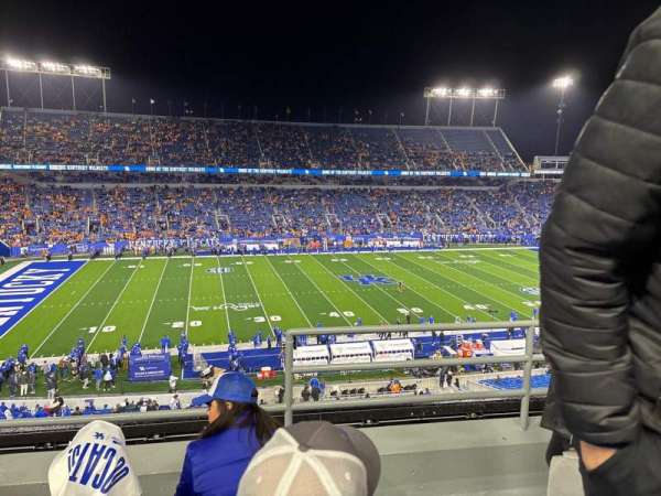Kroger Field, bloc: 226, rangée: 4, place: 22