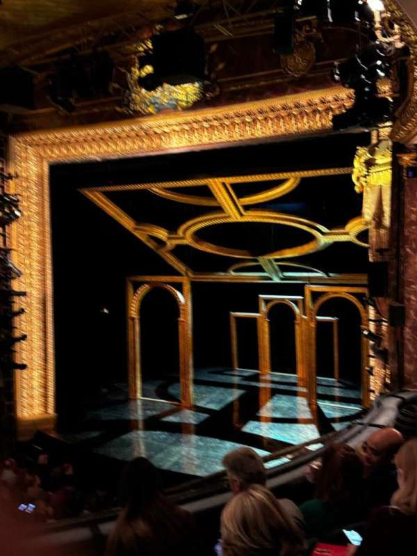 Theatre Royal Haymarket, bloc: Royal Circle, rangée: D, place: 2