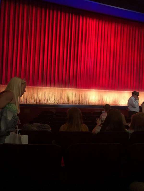 Longacre Theatre, bloc: Orchestra C, rangée: J, place: 117
