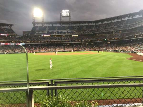 Citizens Bank Park, bloc: 142, rangée: 1, place: 19