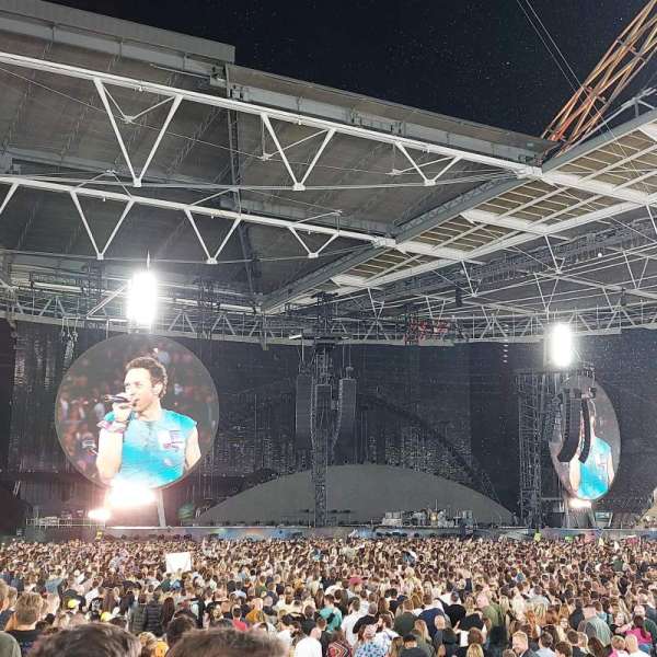 Wembley Stadium, bloc: 120, rangée: 9, place: 241