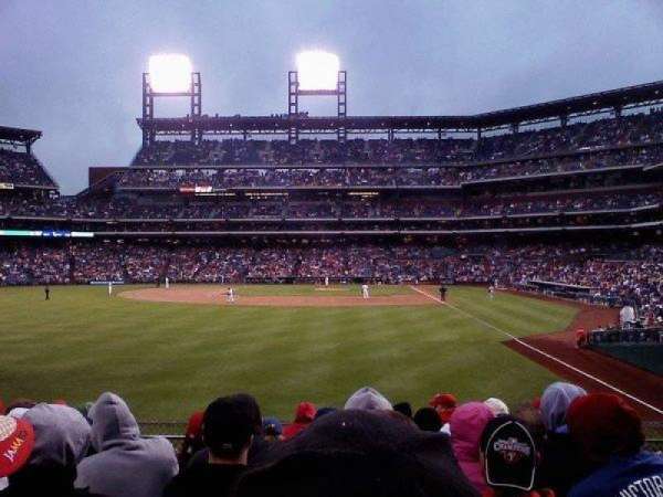 Citizens Bank Park, bloc: 142