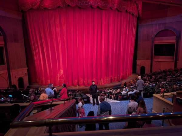 O theatre , bloc: 202, rangée: S, place: 9