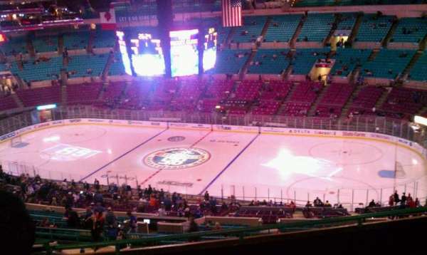 Madison Square Garden, bloc: 420, rangée: F, place: 4