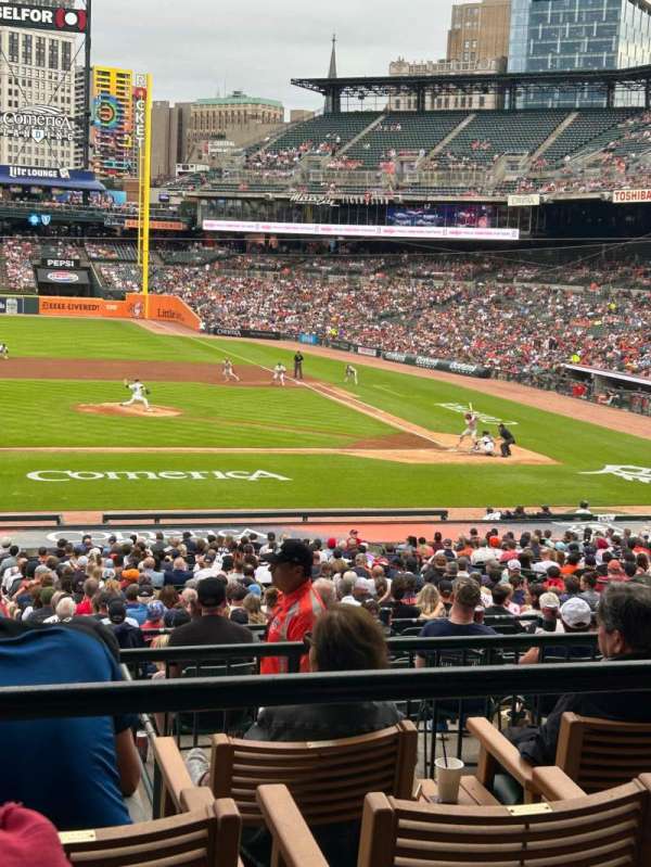 Comerica Park, bloc: 134A, rangée: D, place: 1