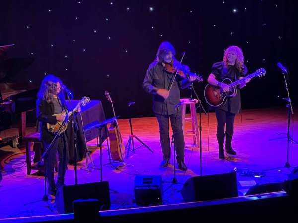 Infinity Music Hall, Hartford, bloc: Mezzanine, rangée: AA, place: 8