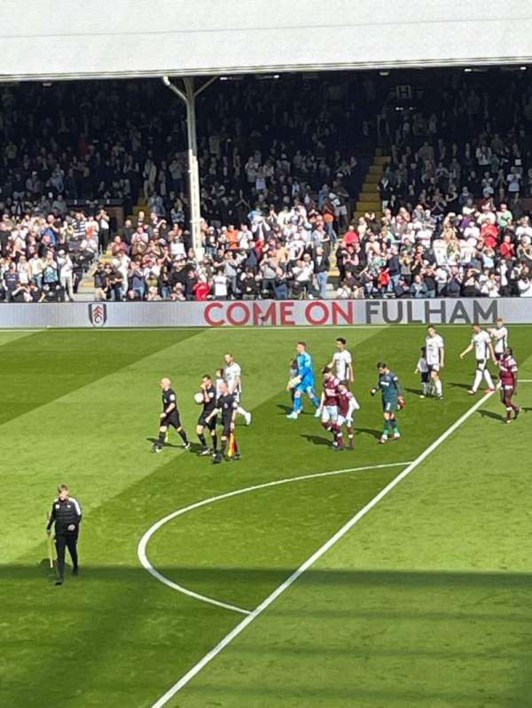 Craven Cottage, bloc: R18, rangée: 21