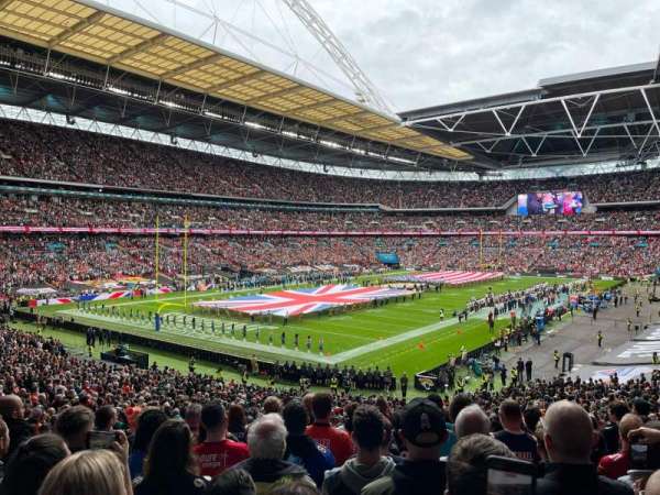 Wembley Stadium, bloc: 130, rangée: 40, place: 207