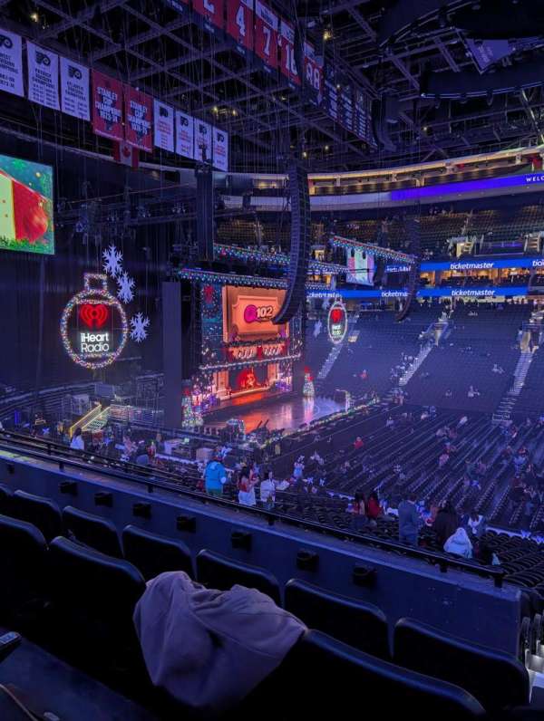 Xfinity Mobile Arena, bloc: C1, rangée: 4, place: 15