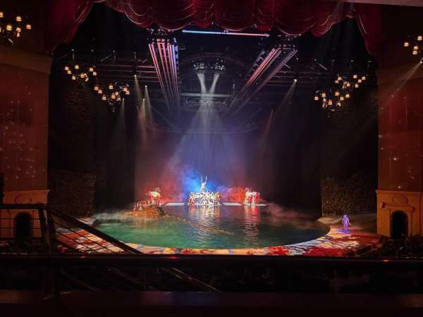 O Theatre, bloc: 203, rangée: O, place: 3