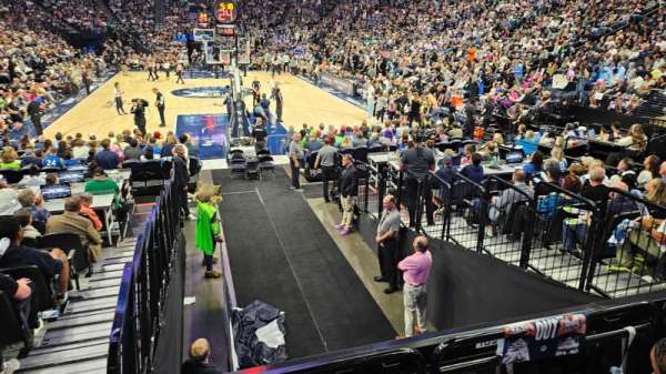 Target Center, bloc: 101, rangée: F, place: 7