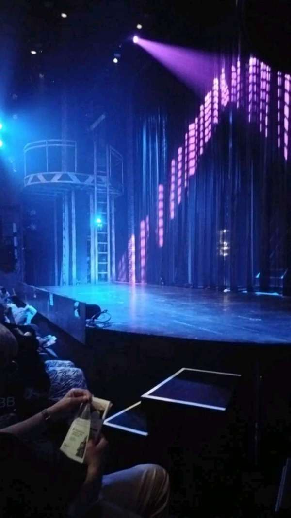 Ogunquit Playhouse, bloc: Right, rangée: B, place: 8