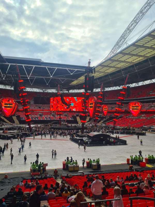 Wembley Stadium, bloc: 113, rangée: 35, place: 52